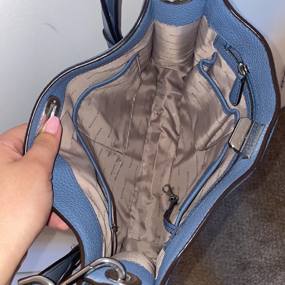 10/10 Michael Kors - Picture 3 of 3